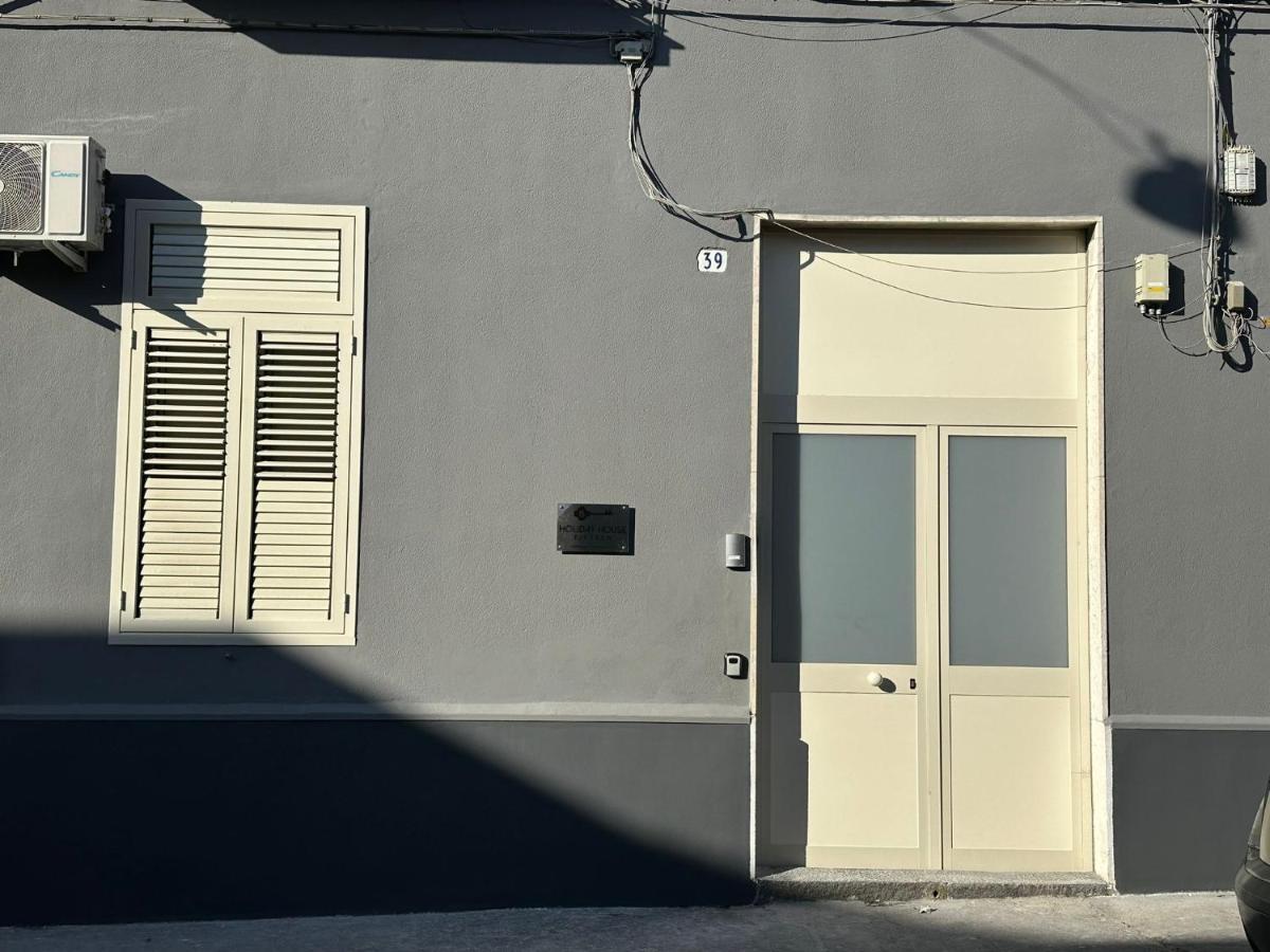 Holiday House Fifteen Catania Bagian luar foto
