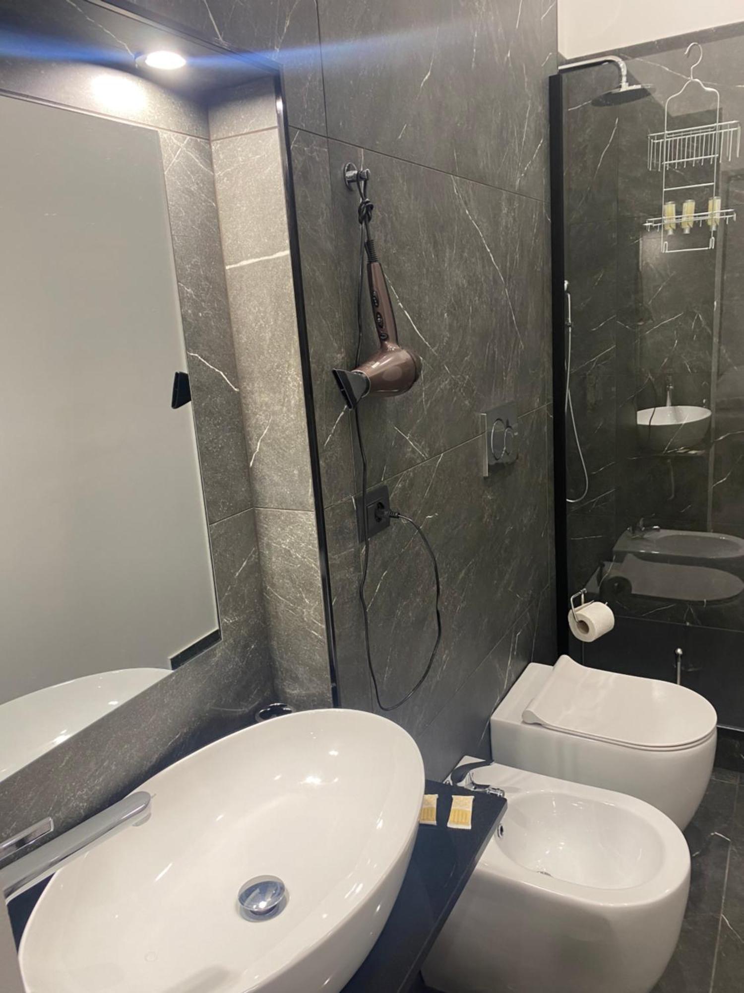 Holiday House Fifteen Catania Bagian luar foto